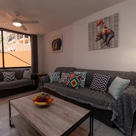 Castle Harbour 36 - Two Bed Apartmán Los Cristianos (Tenerife)