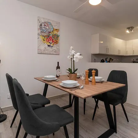 Castle Harbour 36 - Two Bed Apartmán