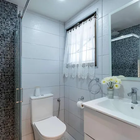 Castle Harbour 36 - Two Bed Apartmán